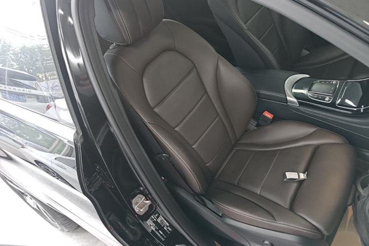 Used Mercedes-Benz GLC 2022 Facelifted GLC 260 L 4MATIC Dynamic Edition Right Front Seat