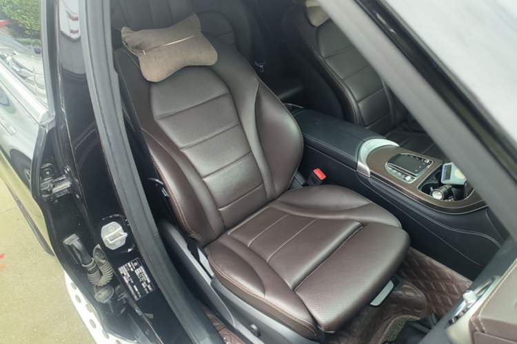 Used Mercedes-Benz GLC 2022 Refreshed GLC 300 L 4MATIC Dynamic Edition Right Front Seat