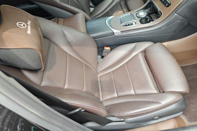 Used Mercedes-Benz GLC 2022 Refreshed GLC 300 L 4MATIC Dynamic Edition Prestige Version Right Front Seat