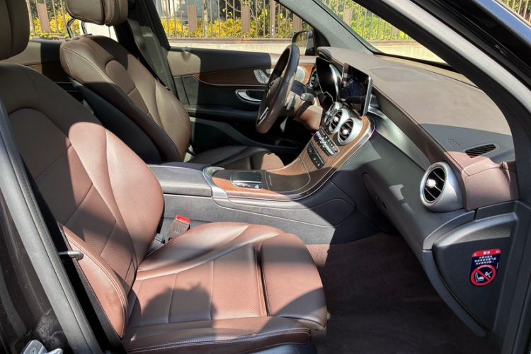 Used Mercedes-Benz GLC 2022 GLC 300 L 4MATIC Dynamic Edition Prestige Model Right Front Seat