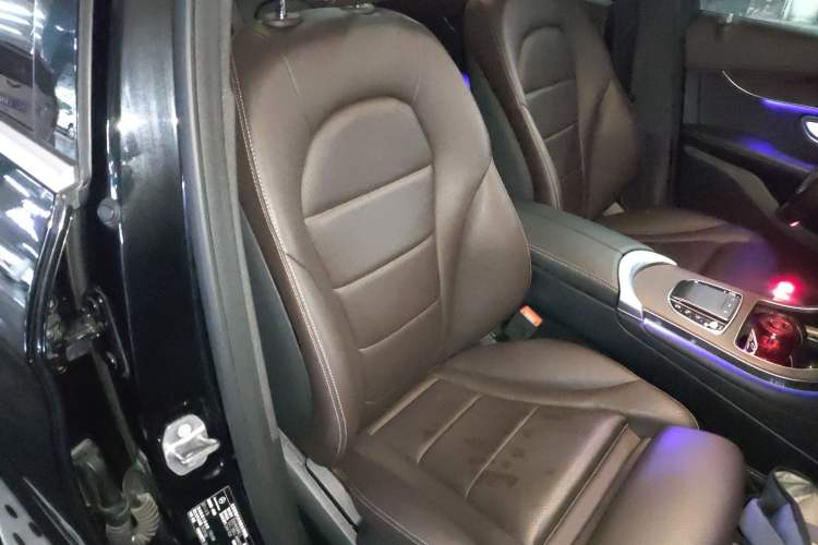 Used Mercedes-Benz GLC 2022 Refreshed GLC 300 L 4MATIC Dynamic Edition Prestige Version Right Front Seat