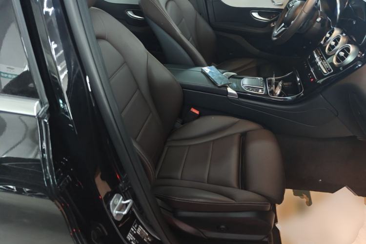 Used Mercedes-Benz GLC 2022 Facelifted GLC 260 L 4MATIC Dynamic Edition Right Front Seat