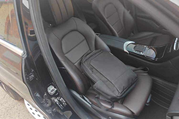 Used Mercedes-Benz GLC 2022 Facelifted GLC 260 L 4MATIC Dynamic Edition Right Front Seat