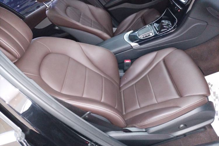 Used Mercedes-Benz GLC 2022 Second Facelift GLC 260 L 4MATIC Dynamic Edition Right Front Seat