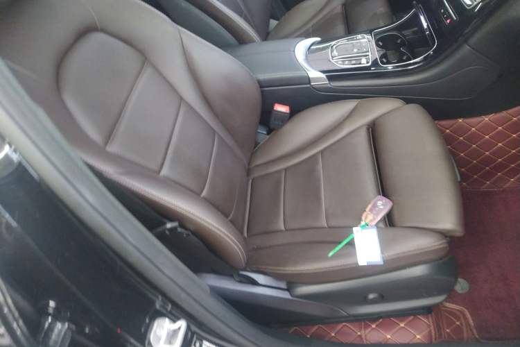 Used Mercedes-Benz GLC 2022 Facelifted GLC 260 L 4MATIC Dynamic Edition Right Front Seat