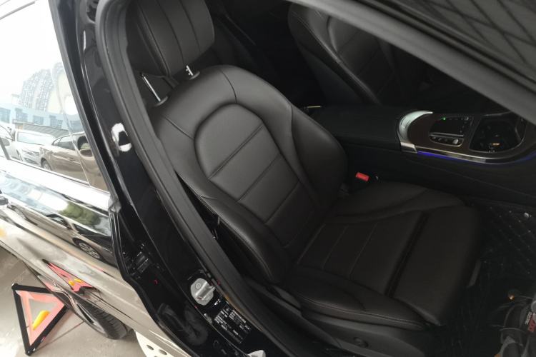 Used Mercedes-Benz GLC 2022 Refreshed GLC 300 L 4MATIC Dynamic Edition Prestige Version Right Front Seat