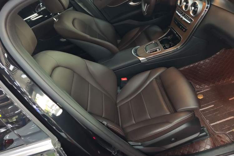 Used Mercedes-Benz GLC 2022 Refreshed GLC 300 L 4MATIC Dynamic Edition Prestige Version Right Front Seat