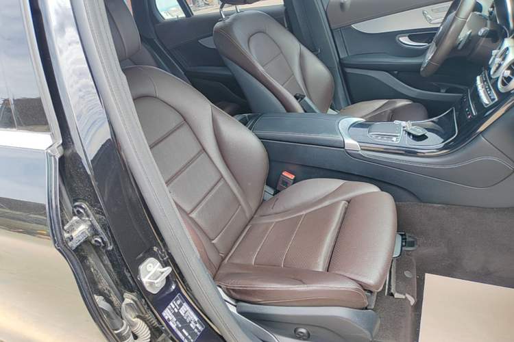 Used Mercedes-Benz GLC 2022 Refreshed GLC 260 L 4MATIC Dynamic Edition Right Front Seat