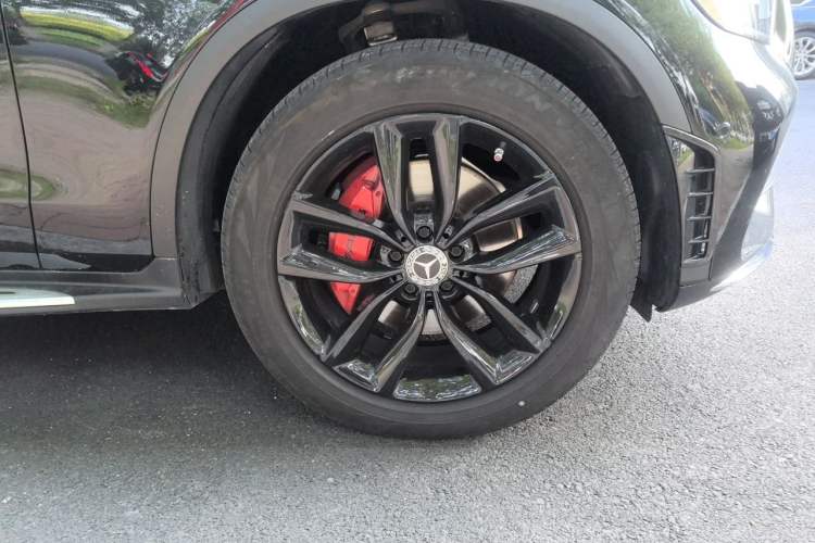 Used Mercedes-Benz GLC 2022 Refreshed GLC 300 L 4MATIC Dynamic Edition Right Front Wheel Hub