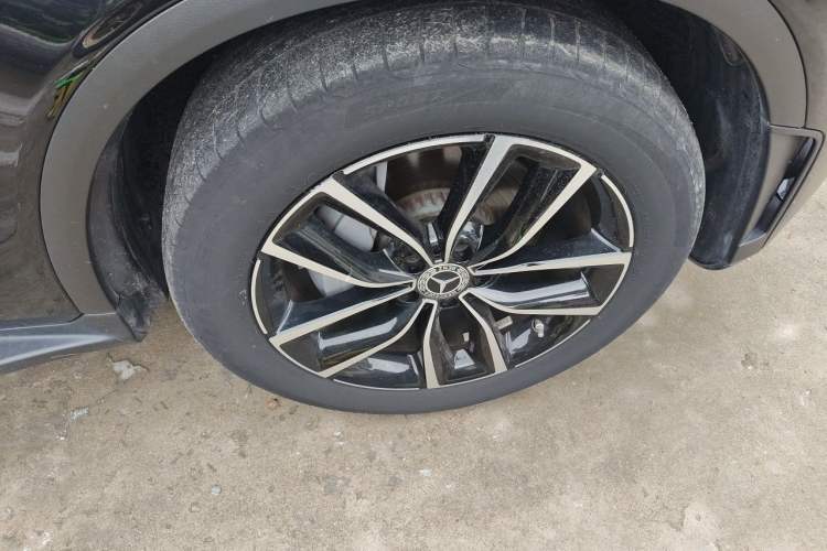 Used Mercedes-Benz GLC 2022 GLC 300 L 4MATIC Dynamic Model Right Front Wheel Hub