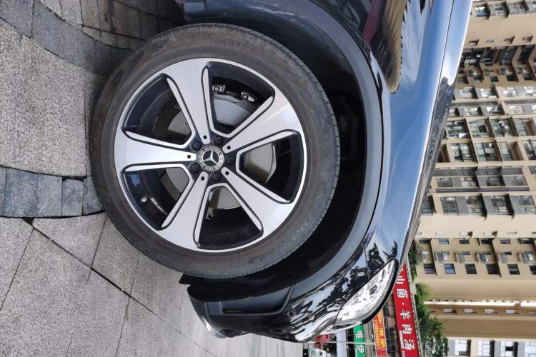 Used Mercedes-Benz GLC 2022 Refreshed GLC 300 L 4MATIC Dynamic Edition Prestige Version Right Front Wheel Hub