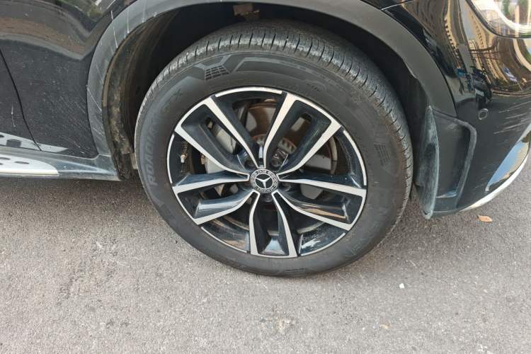 Used Mercedes-Benz GLC 2022 GLC 300 L 4MATIC Dynamic Model Right Front Wheel Hub