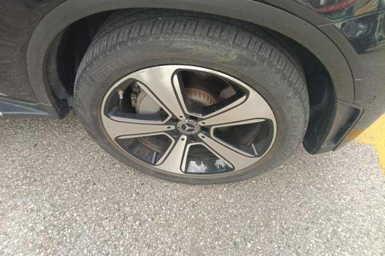 Used Mercedes-Benz GLC 2022 GLC 300 L 4MATIC Dynamic Edition Prestige Model Right Front Wheel Hub