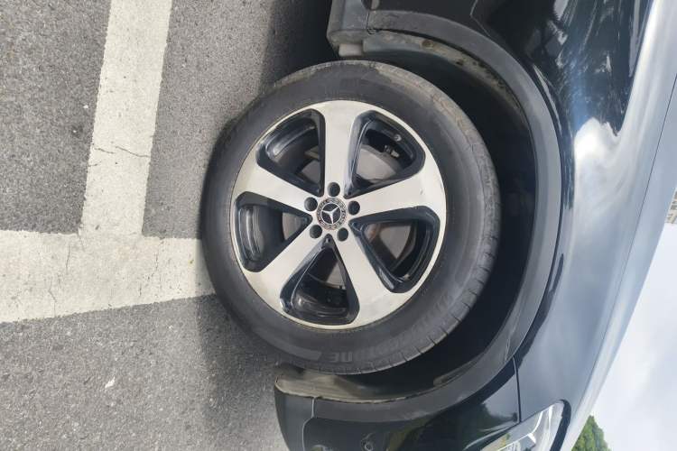 Used Mercedes-Benz GLC 2022 Refreshed GLC 260 L 4MATIC Dynamic Edition Right Front Wheel Hub