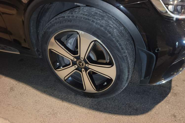 Used Mercedes-Benz GLC 2022 Refreshed GLC 300 L 4MATIC Dynamic Edition Prestige Version Right Front Wheel Hub