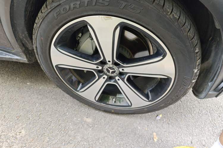 Used Mercedes-Benz GLC 2022 Refreshed GLC 300 L 4MATIC Dynamic Edition Prestige Version Right Front Wheel Hub