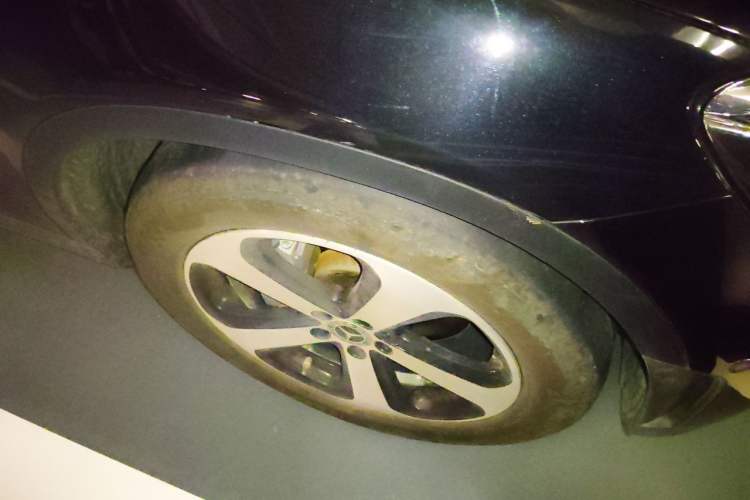 Used Mercedes-Benz GLC 2022 Facelifted GLC 260 L 4MATIC Dynamic Edition Right Front Wheel Hub