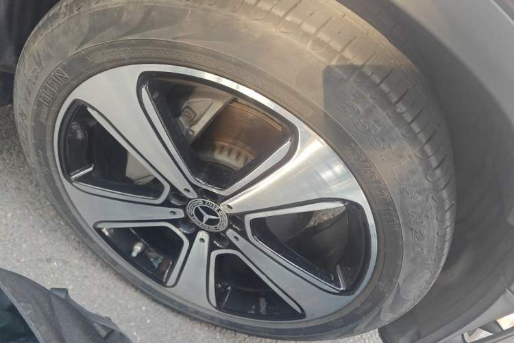 Used Mercedes-Benz GLC 2022 Refreshed GLC 300 L 4MATIC Dynamic Edition Prestige Version Right Front Wheel Hub