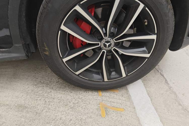Used Mercedes-Benz GLC 2022 GLC 260 L 4MATIC Luxury Model Right Front Wheel Hub