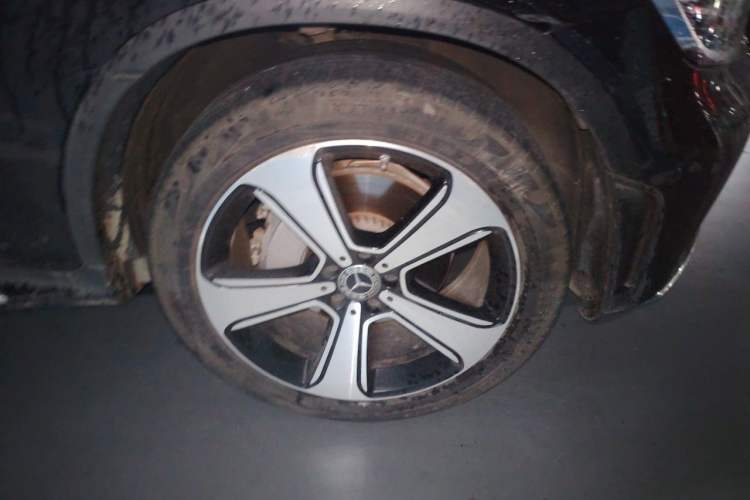 Used Mercedes-Benz GLC 2022 GLC 300 L 4MATIC Dynamic Edition Prestige Model Right Front Wheel Hub