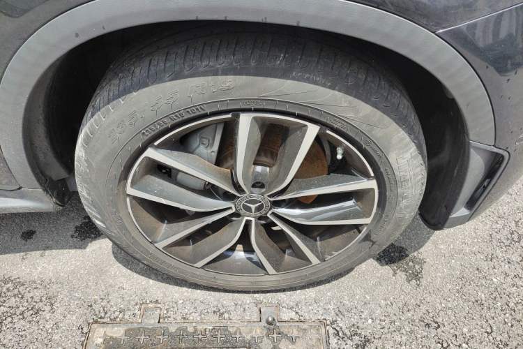 Used Mercedes-Benz GLC 2022 GLC 300 L 4MATIC Dynamic Model Right Front Wheel Hub