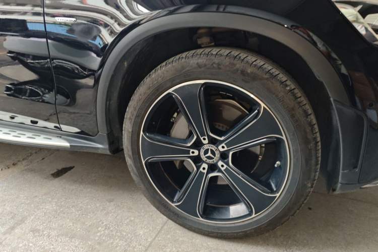 Used Mercedes-Benz GLC 2022 Refreshed GLC 300 L 4MATIC Dynamic Edition Prestige Version Right Front Wheel Hub