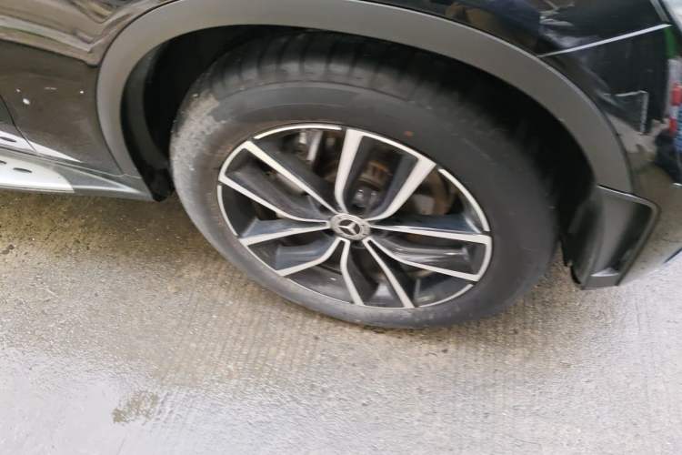 Used Mercedes-Benz GLC 2022 Refreshed GLC 300 L 4MATIC Dynamic Edition Right Front Wheel Hub