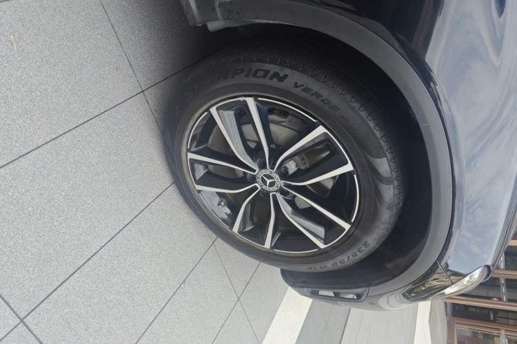 Used Mercedes-Benz GLC 2022 GLC 300 L 4MATIC Dynamic Model Right Front Wheel Hub