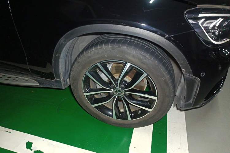 Used Mercedes-Benz GLC 2022 GLC 300 L 4MATIC Dynamic Model Right Front Wheel Hub