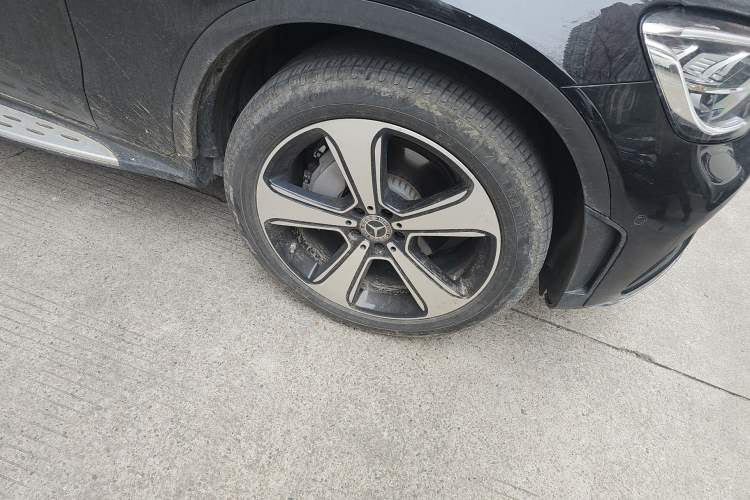Used Mercedes-Benz GLC 2022 GLC 300 L 4MATIC Dynamic Edition Prestige Model Right Front Wheel Hub