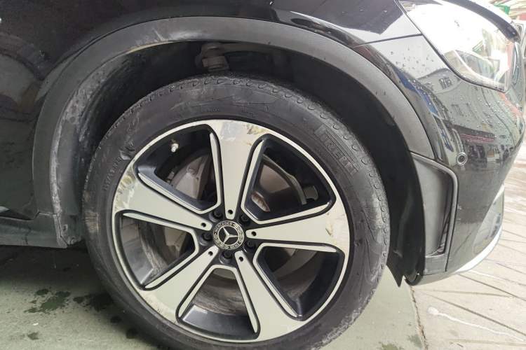 Used Mercedes-Benz GLC 2022 Refreshed GLC 300 L 4MATIC Dynamic Edition Prestige Version Right Front Wheel Hub