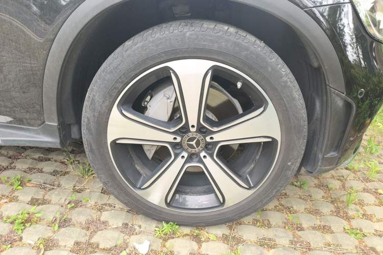 Used Mercedes-Benz GLC 2022 Refreshed GLC 300 L 4MATIC Dynamic Edition Prestige Version Right Front Wheel Hub