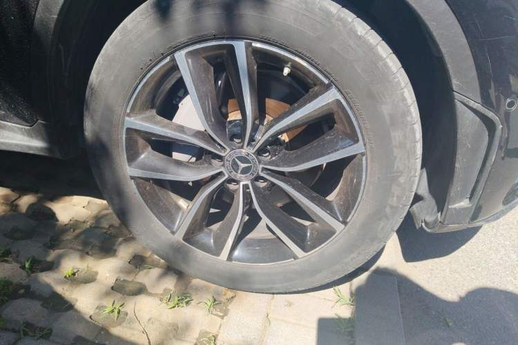 Used Mercedes-Benz GLC 2022 GLC 260 L 4MATIC Luxury Model Right Front Wheel Hub