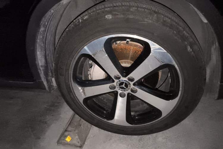 Used Mercedes-Benz GLC 2022 Refreshed GLC 260 L 4MATIC Dynamic Edition Right Front Wheel Hub