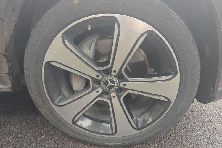 Used Mercedes-Benz GLC 2022 Refreshed GLC 300 L 4MATIC Dynamic Edition Prestige Version Right Front Wheel Hub