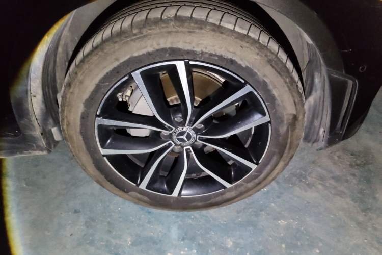 Used Mercedes-Benz GLC 2022 GLC 300 L 4MATIC Dynamic Model Right Front Wheel Hub