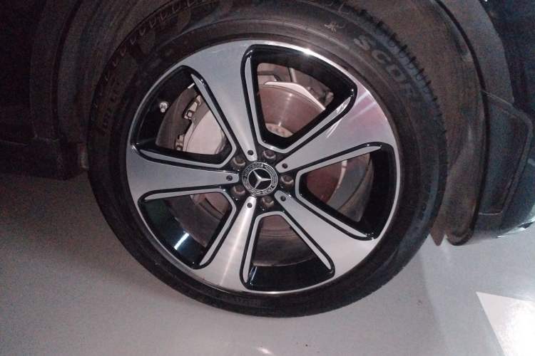 Used Mercedes-Benz GLC 2022 Refreshed GLC 300 L 4MATIC Dynamic Edition Prestige Version Right Front Wheel Hub