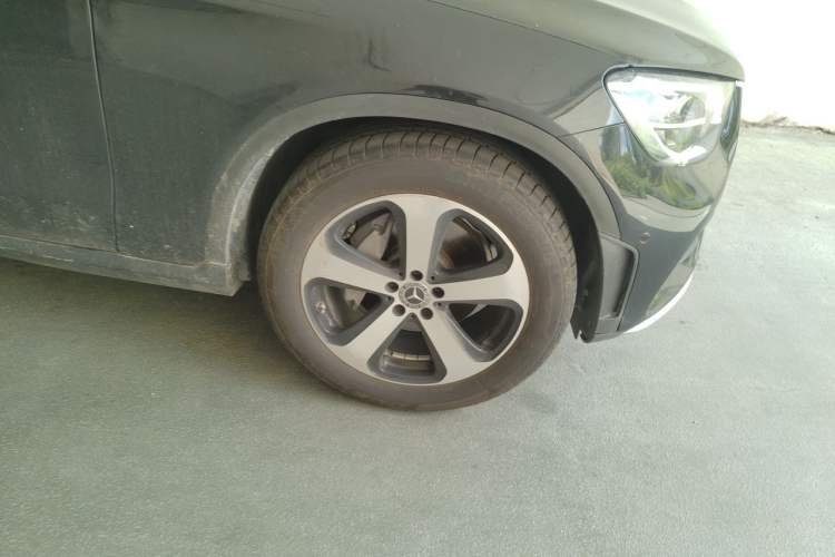 Used Mercedes-Benz GLC 2022 Refreshed GLC 260 L 4MATIC Dynamic Edition Right Front Wheel Hub