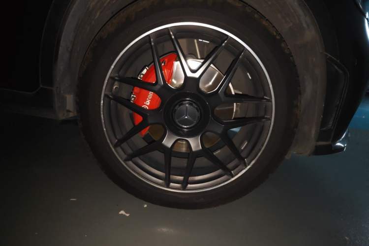 Used Mercedes-Benz GLC 2022 Refreshed GLC 300 L 4MATIC Dynamic Edition Prestige Version Right Front Wheel Hub