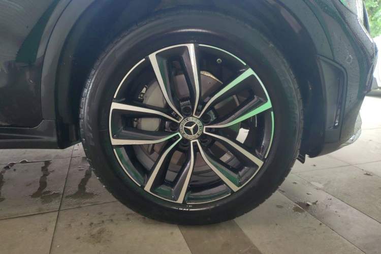 Used Mercedes-Benz GLC 2022 GLC 300 L 4MATIC Dynamic Model Right Front Wheel Hub