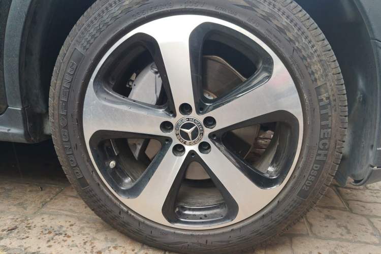 Used Mercedes-Benz GLC 2022 Facelifted GLC 260 L 4MATIC Dynamic Edition Right Front Wheel Hub