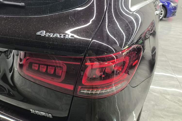Used Mercedes-Benz GLC 2022 Facelift GLC 260 L 4MATIC Luxury Edition Right Rear Taillight