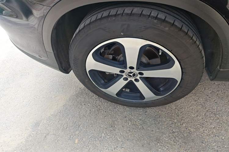 Used Mercedes-Benz GLC 2022 Facelifted GLC 260 L 4MATIC Dynamic Edition Right Rear Wheel Hub