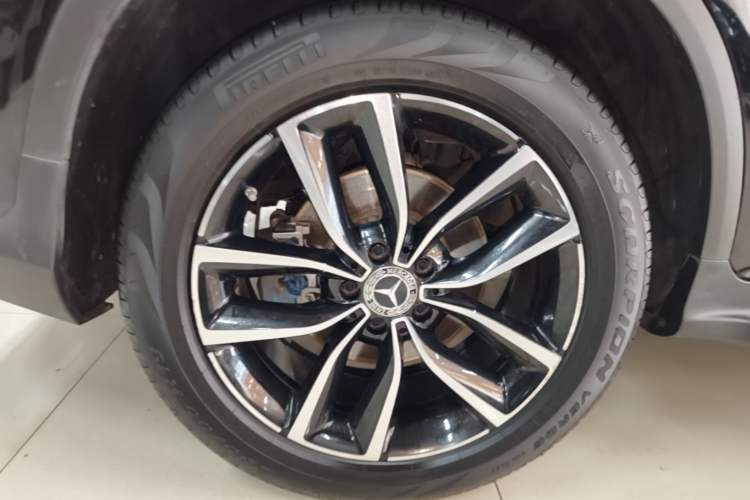 Used Mercedes-Benz GLC 2022 Refreshed GLC 300 L 4MATIC Dynamic Edition Right Rear Wheel Hub