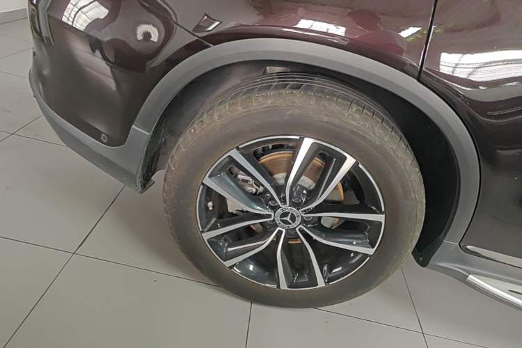 Used Mercedes-Benz GLC 2022 Refreshed GLC 300 L 4MATIC Dynamic Edition Right Rear Wheel Hub
