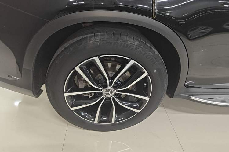 Used Mercedes-Benz GLC 2022 GLC 300 L 4MATIC Dynamic Model Right Rear Wheel Hub
