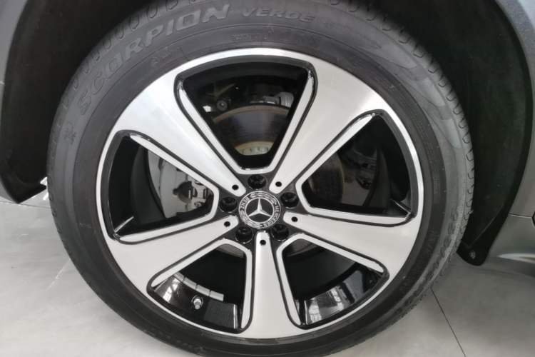 Used Mercedes-Benz GLC 2022 Refreshed GLC 300 L 4MATIC Dynamic Edition Prestige Version Right Rear Wheel Hub