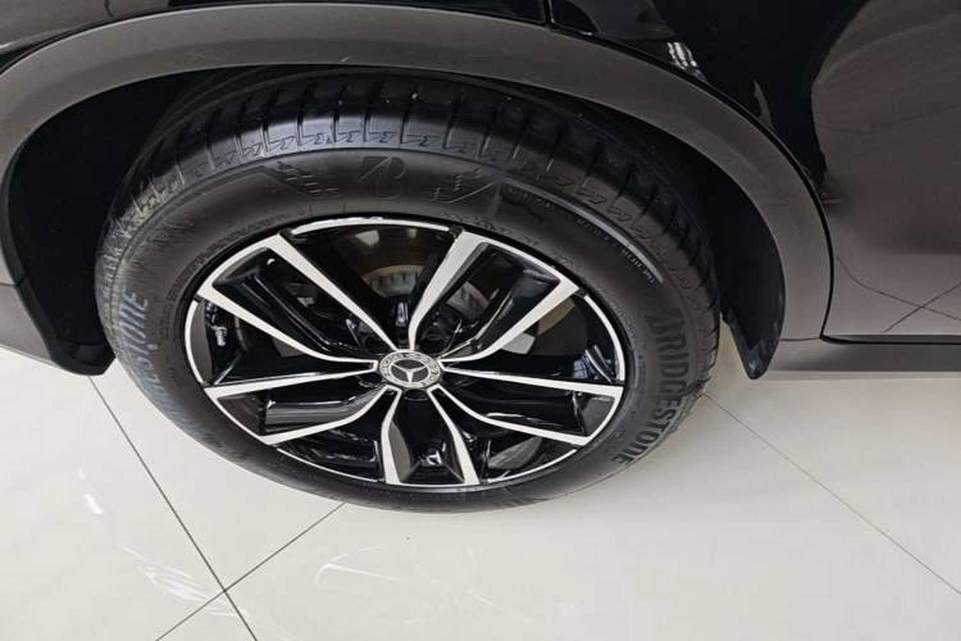 Used Mercedes-Benz GLC 2022 Second Facelift GLC 260 L 4MATIC Luxury Edition Right Rear Wheel Hub