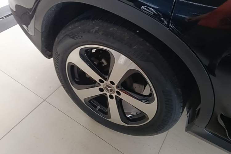 Used Mercedes-Benz GLC 2022 Facelifted GLC 260 L 4MATIC Dynamic Edition Right Rear Wheel Hub
