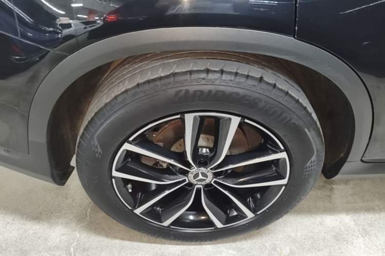 Used Mercedes-Benz GLC 2022 Second Facelift GLC 260 L 4MATIC Luxury Edition Right Rear Wheel Hub